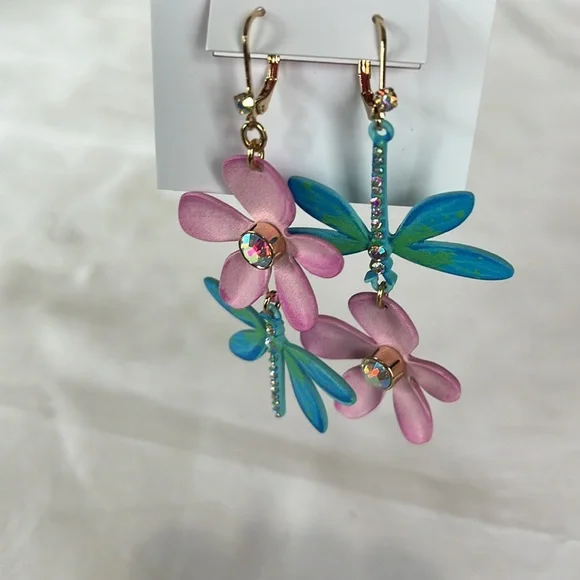 Betsey Johnson Dragonfly and Flower Mismatch Drop Earrings Gold Pink Blue NWT - Picture 6 of 7
